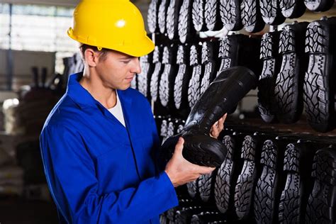 Protective Footwear A Sample Policy For Employers Ehs Daily Advisor