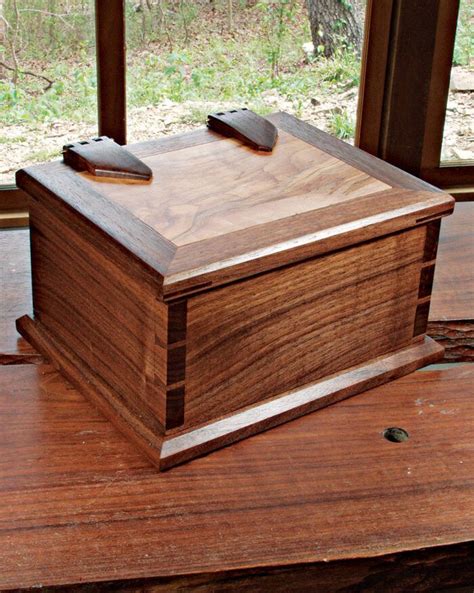 A Dovetail Box With Wooden Hinges Part Finewoodworking Wooden