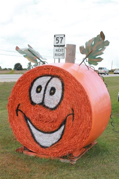 Fall Outdoor Decorating From Door County Wi Hay Bale Fall Decor Hay