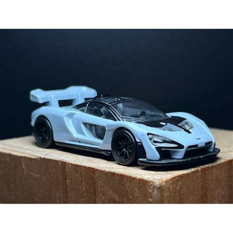 KentNgoShop Xe Mô Hình Hot Wheels Premium McLaren Senna tỉ lệ 1 64 đã qua sử dụng Shopee