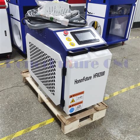 W Handheld Small In Fiber Laser Welding Cleaning Cutting