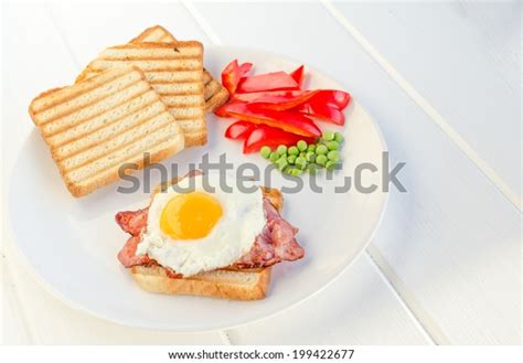 Fresh Breakfest Ham Eggs Vegetable Toast Stock Photo 199422677