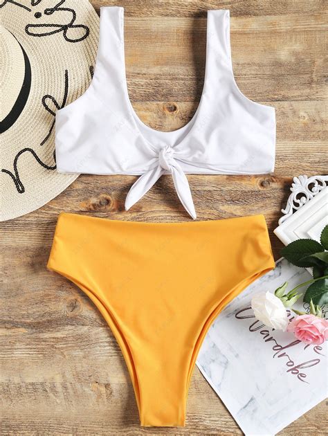 32 OFF 2021 Two Tone High Cut Knotted Bikini Set In WHITE ZAFUL