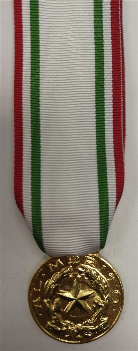 Medaglia D Oro Al Merito Della Croce Rossa Italiana Royalmilitary It