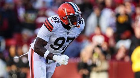 Browns Cut Perrion Winfrey After A Hotel Altercation With Women