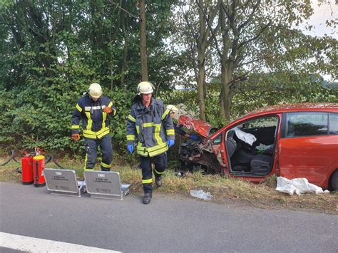 Schwerer Unfall auf der Dortmunder Straße in Hamm nahe Autobahn A1