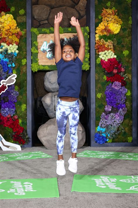 kaavia james wedding flower girl 2