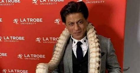 Shah Rukh Khan Meets With Accident In US Undergoes Surgery