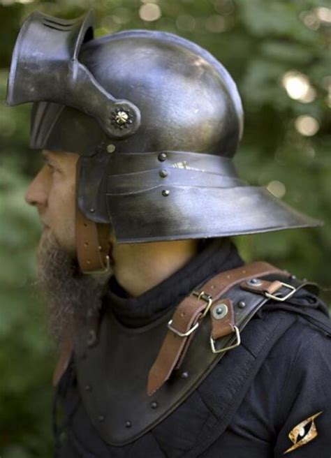 Salade Epic Dark Epic Armoury Armurias Casque médiéval viking