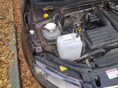 Замена антифриза G13 — Skoda Octavia Combi A7 Mk3, 1,2 л, 2014 года ...