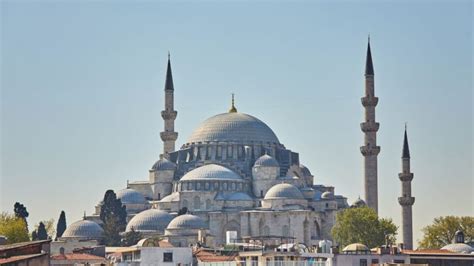 Holidays in Turkey 2025 - national & religious | ShipHub