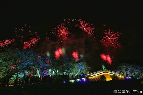 昨晚的太湖鼋头渚，中秋水上音乐烟花大会太迷人啦太湖烟花大会鼋头渚新浪新闻