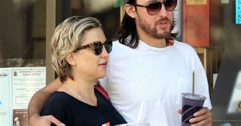 Exclusif Kate Hudson Tr S Enceinte Et Son Compagnon Danny Fujikawa Se