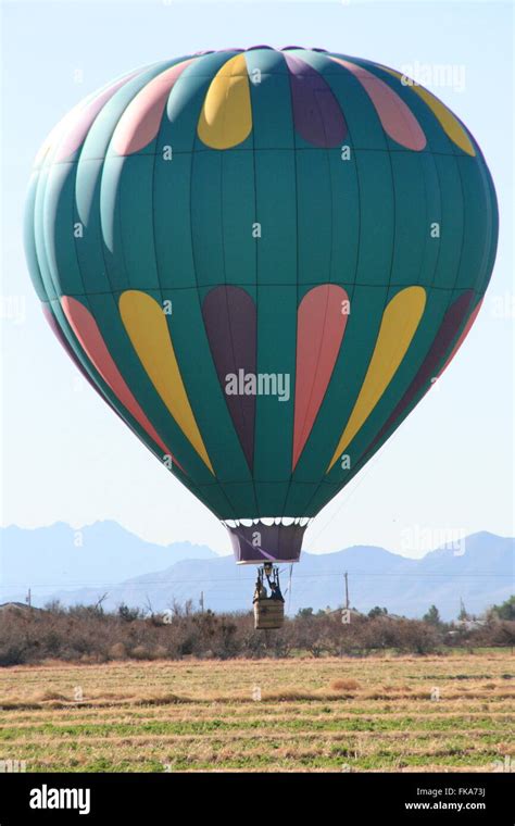 Hot Air Balloon Landing In Field Southern Nevada Desert Stock Photo Alamy