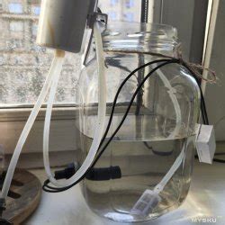 Банка для полива с датчиком наличия воды