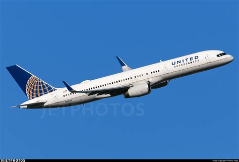 N Boeing United Airlines Marco Papa Jetphotos