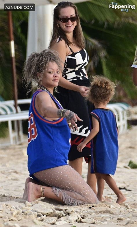 Rihanna Sexy Seen With A Ap Rocky Flashing Her Hot Booty At A Beach In Barbados Aznude