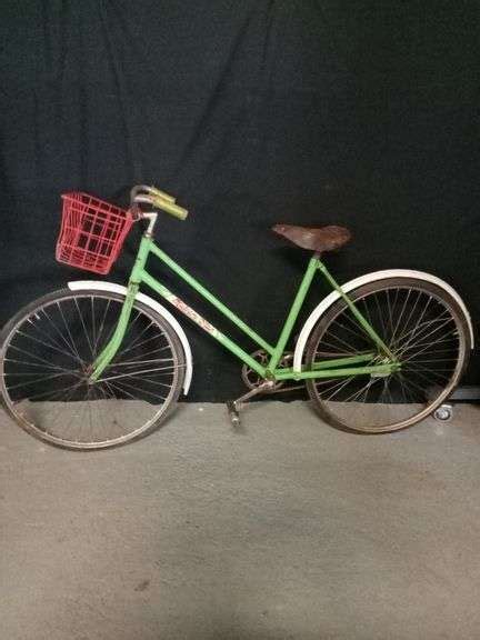 Vintage Malvern Star Ladies Bike - Tullochs Auctions