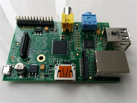 Raspberry Pi : présentation, installation et configuration du nano ...