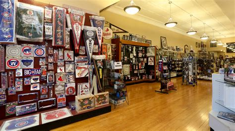 memorabilia  disneyland pop    piece  memorabilia