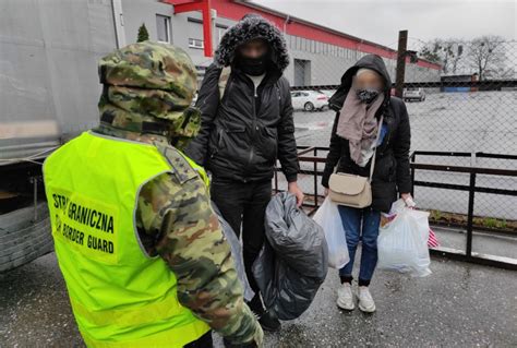 Podróżowali ukryci w naczepie tira Aktualności Komenda Główna Straży