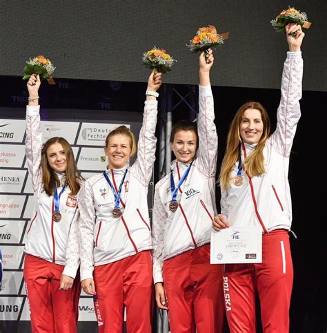 Polskie szpadzistki zdobywają brązowy medal na Mistrzostwach Świata