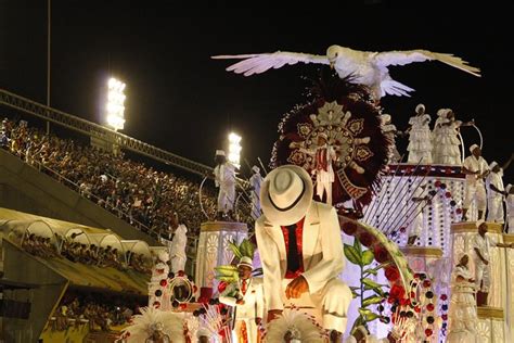 Carnival in Rio de Janeiro | TheList.Travel