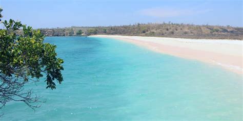 10 Wisata Pantai Di Ambon Yang Paling Hits Pesisir