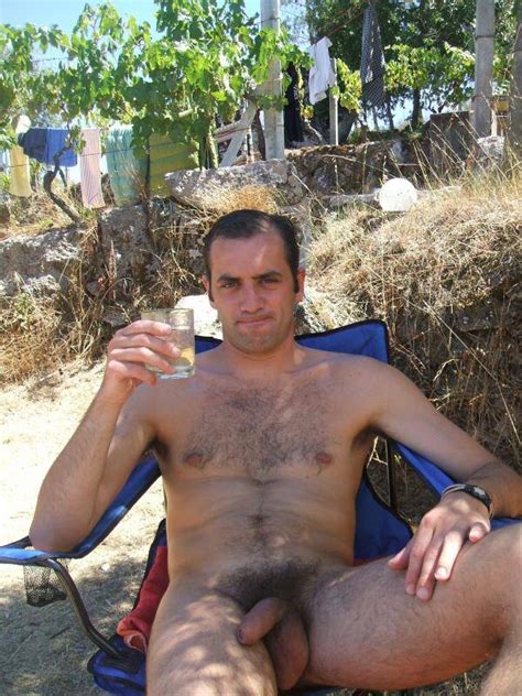 Hombres Desnudos En La Playa