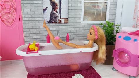 Barbie Doll Bedroom Morning Routine Dolls Bathroom Shower Routine