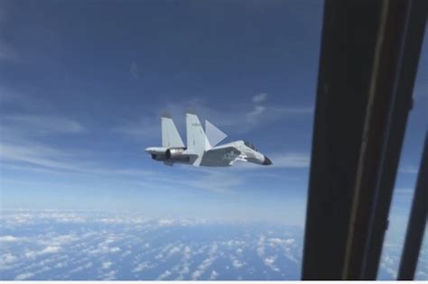 Video Chinese Jet Carries Out Unsafe Maneuver Near US Aircraft