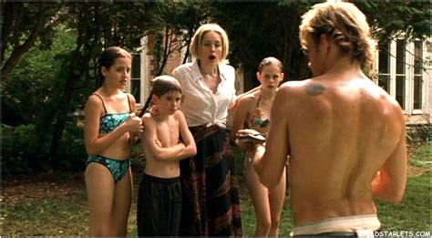 Cold Creek Manor nude pics página 1