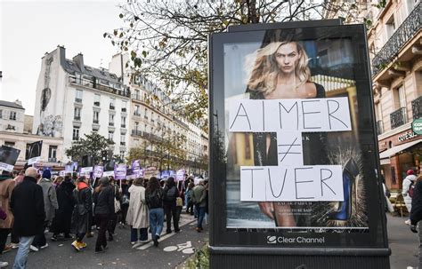 Var Un Homme De Ans Mis En Examen Pour Le Meurtre De Sa Compagne