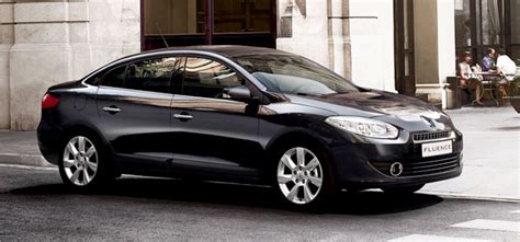 Renault Fluence - обзор автомобиля Рено Флюенс 2012