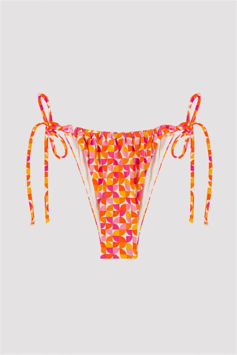 Penti Çok Renkli Desenli Retro Bağlamalı Bikini Altı Fiyatı Yorumları Trendyol