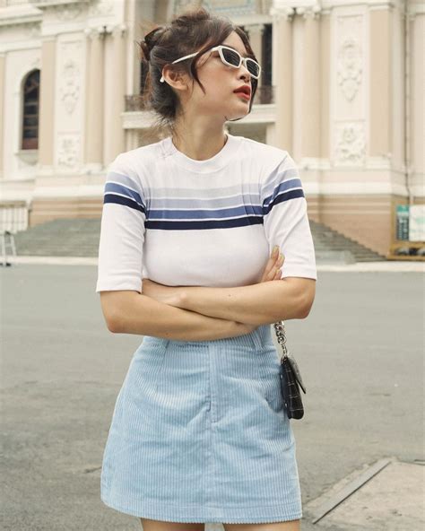 Lisa đúng là nữ hoàng sold out Áo vừa diện chưa đầy giờ đã cháy hàng còn là kiểu hot hit