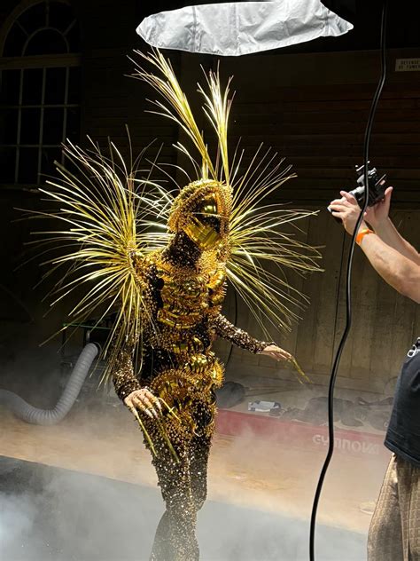 Inspir Par Le Golden Record Kevin Germanier Signe Le Costume Le Plus