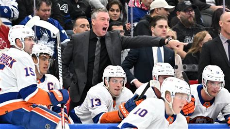 Hurricanes Islanders In Nhl Playoffs Again With Patrick Roy Raleigh