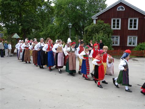 Another midsummer at Skansen (Stockholm and beyond)