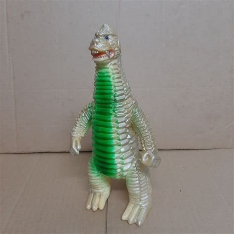 Bullmark Yamanaya Ultraman Kaiju Red King Banila Cosmos Eclipse Mode ...