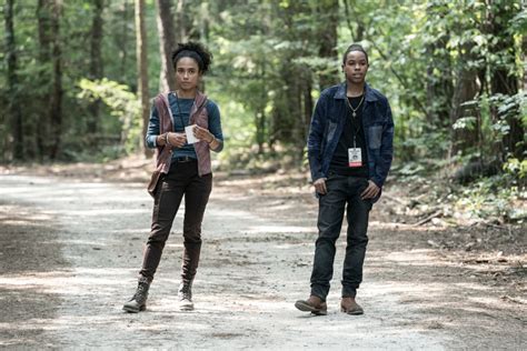 11x11 Rogue Element Connie And Kelly The Walking Dead Photo