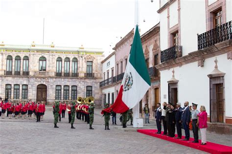 Gobierno De Zacatecas Preserva Tradiciones En El Desfile Por El 112