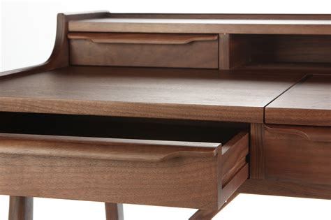 Письменный стол с ящиками и надстройкой деревянный Walnut Ottosen ...
