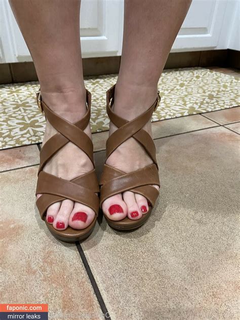 Haute For Teacher Aka Mrs Robinson Nude Leaks Onlyfans Photo Faponic