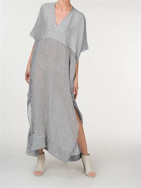 Flared Sleeve V Neck Striped Panel Fashion Long Dress Dresser Moda Forlover