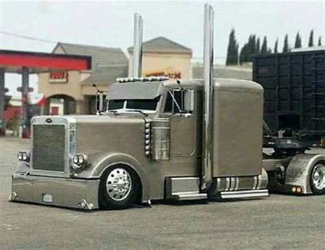 Custom Peterbilt 359