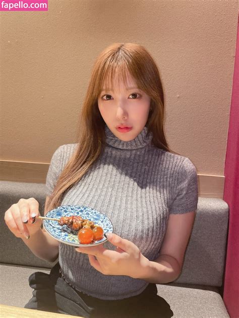 Koyoi Konan Nude Photo