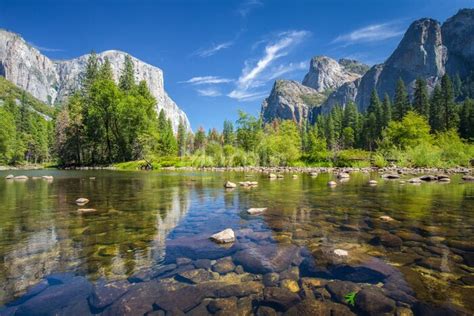 Fototapeta Park Narodowy Yosemite W Kategorii Krajobrazy Rzeka W Muralo Pl