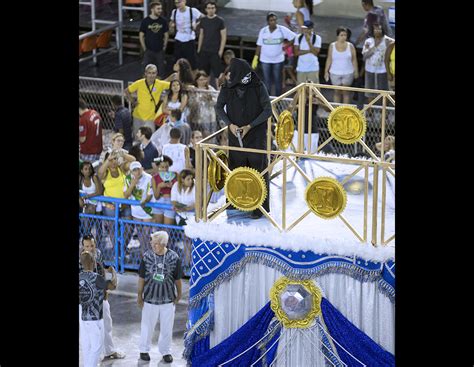 Foto Vestido de morte Maurílio Carmo Dalla Vecchia subirá o carro