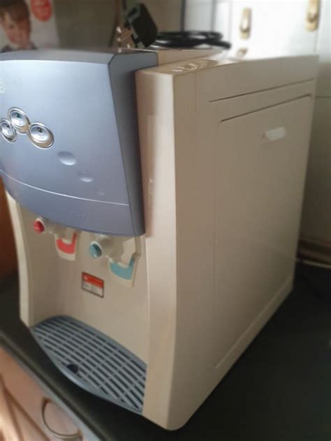 Korean Hot And Cold Water Dispenser TV Home Appliances Kitchen Appliances Water Purifers